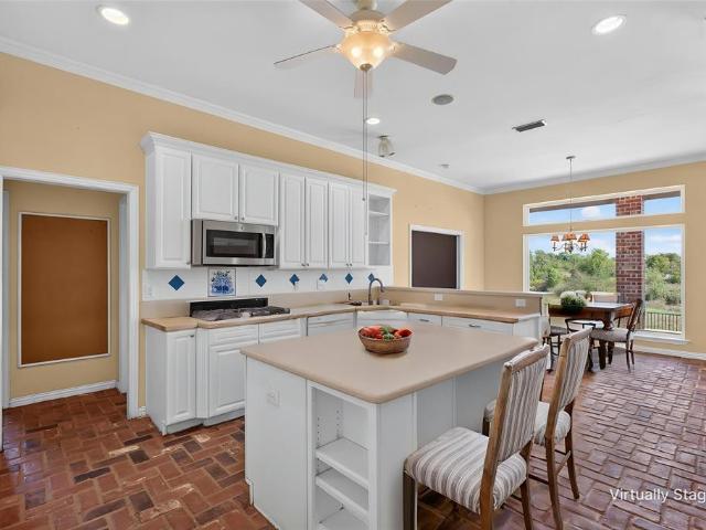 House for sale in Bent Creek, Cleburne