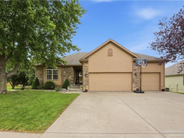 House for sale in Kearney, Missouri