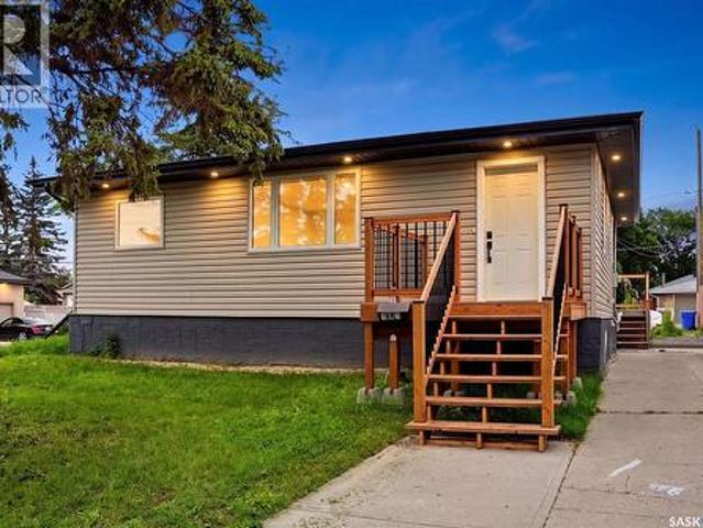 House for sale in Glen Elm Park, Regina