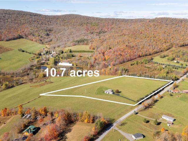 House for sale in Harpersfield, New York
