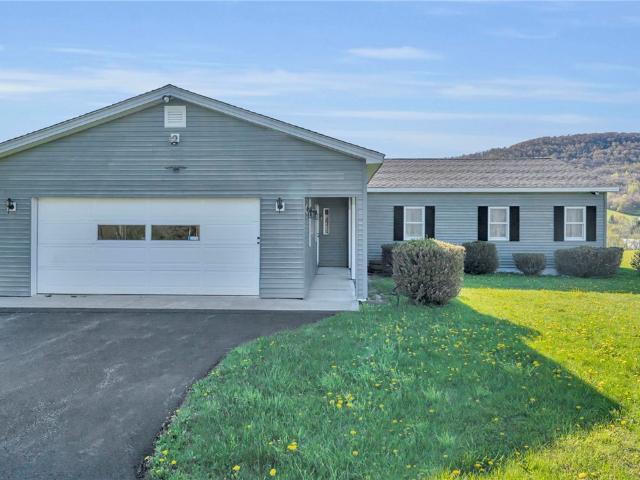 House for sale in Harpersfield, New York