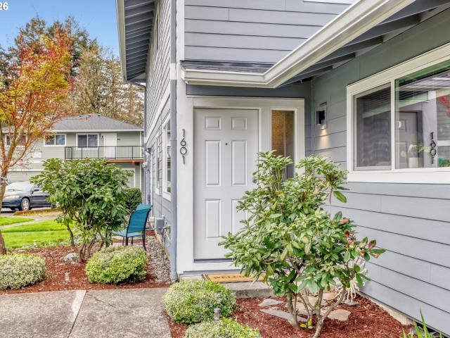 Condo for sale in Oregonia