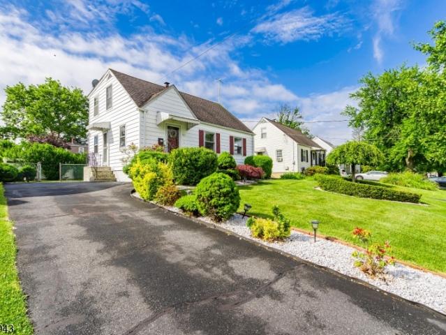 House for sale in Cranford, New Jersey
