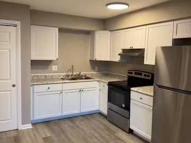Condo for rent in Aurora