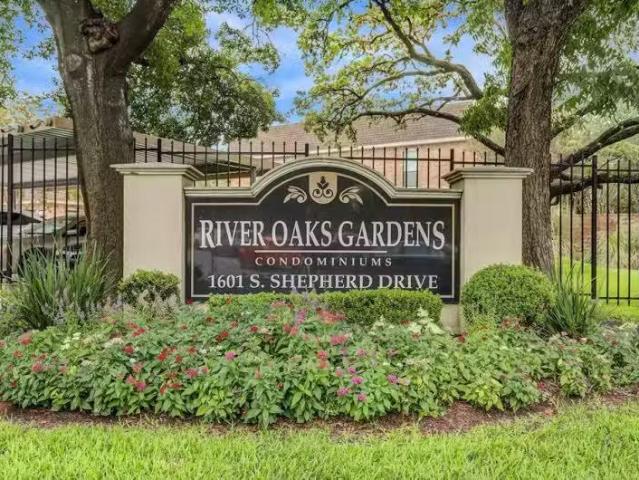 Condo for sale in Houston