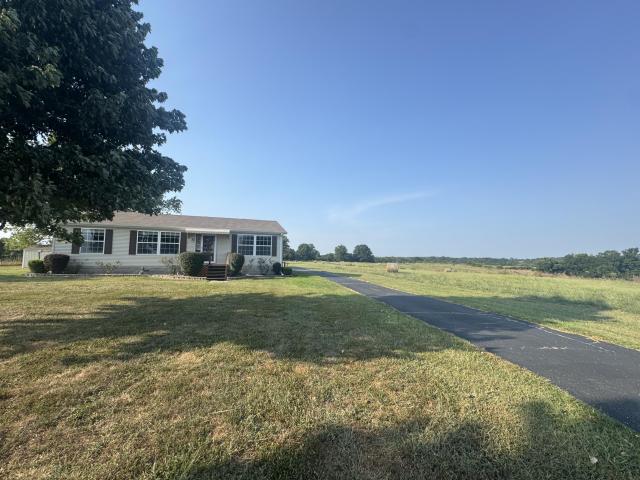 House for sale in Stone, Missouri