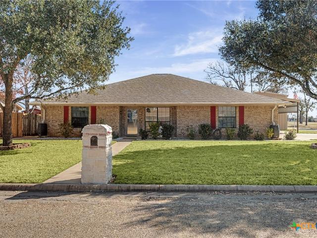 House for sale in Milam, Texas