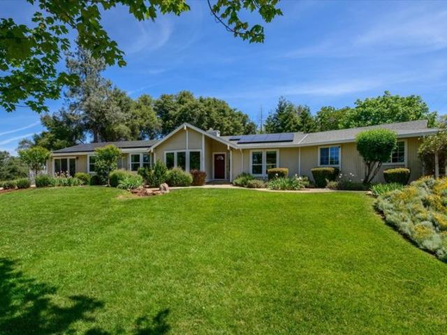 House for sale in Rescue, California