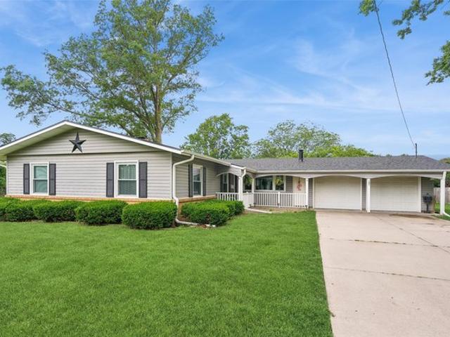 House for sale in Newton, Iowa