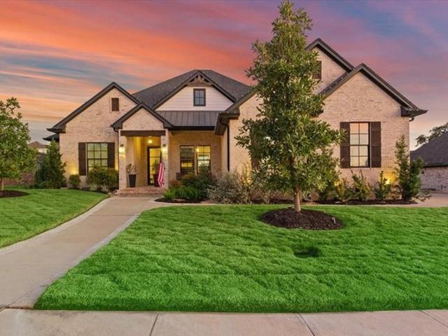 House for sale in Woodway, Texas