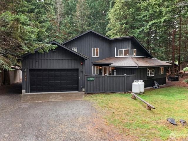 House for sale in Enumclaw, King County