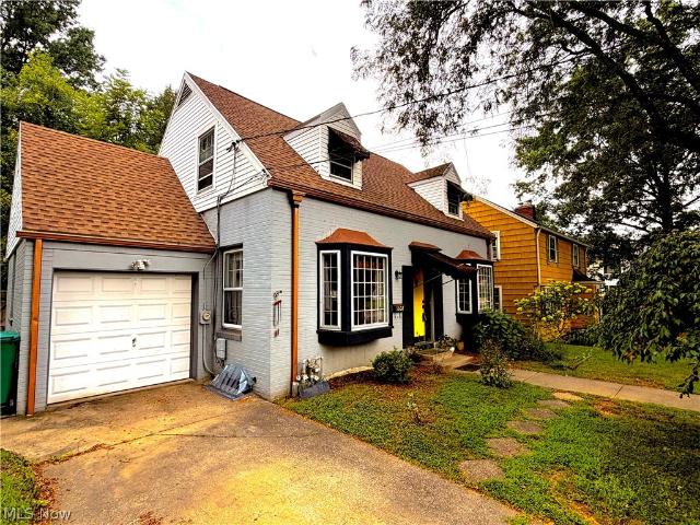 House for sale in Parkersburg, West Virginia