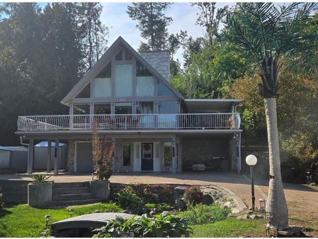 House for sale in Osoyoos, British Columbia