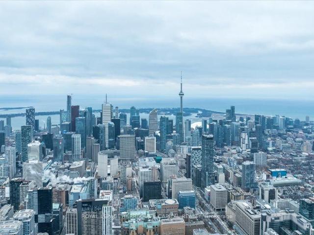Condo for sale in Toronto, Golden Horseshoe