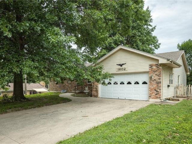 House for sale in Gladstone, Missouri