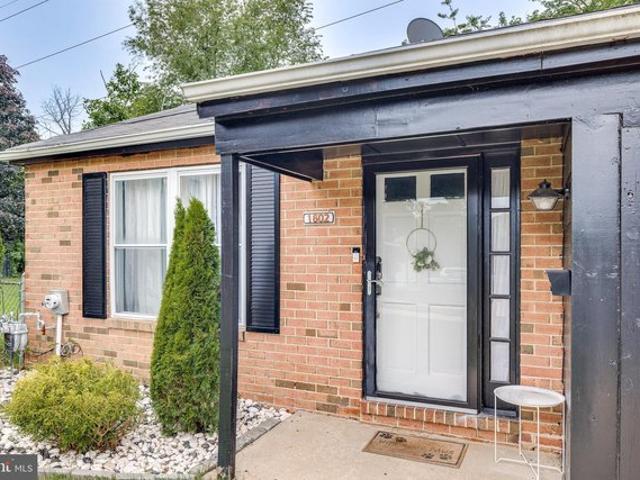 Townhouse for sale in Clementon, New Jersey