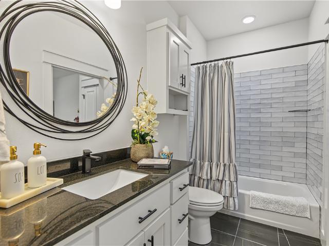 Townhouse for sale in Rogers, Benton County
