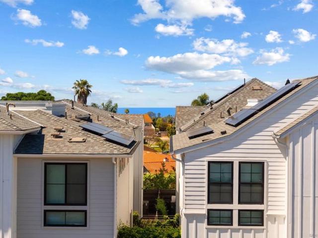 Condo for sale in Cardiff, California