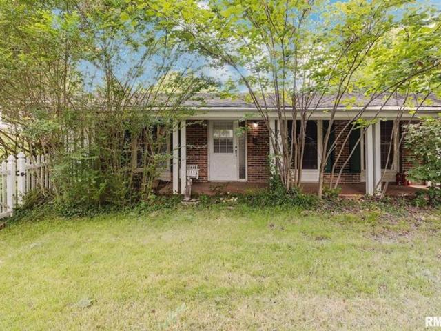 House for sale in Carbondale, Illinois