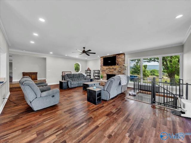 House for sale in Flat Rock, Alabama