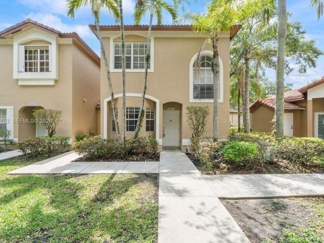 Townhouse for sale in Weston, Florida