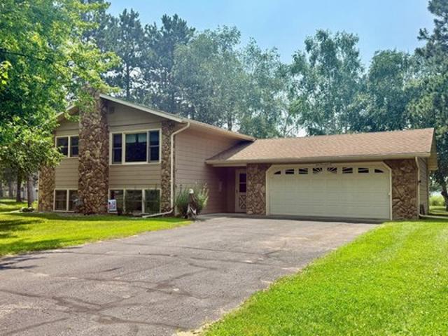 House for sale in Hubbard, Minnesota