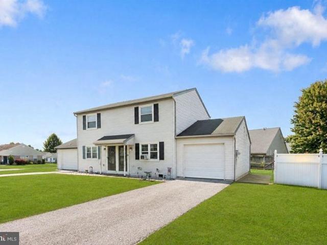 Townhouse for sale in Dover, Pennsylvania