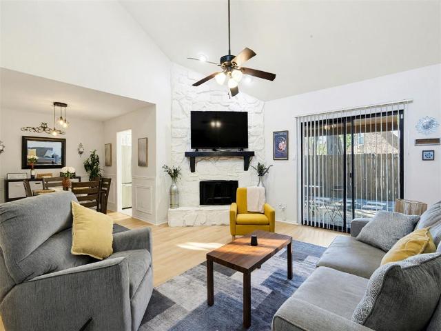 Townhouse for sale in Irving, Texas
