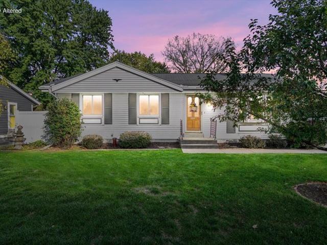 House for sale in Waukesha, Waukesha County