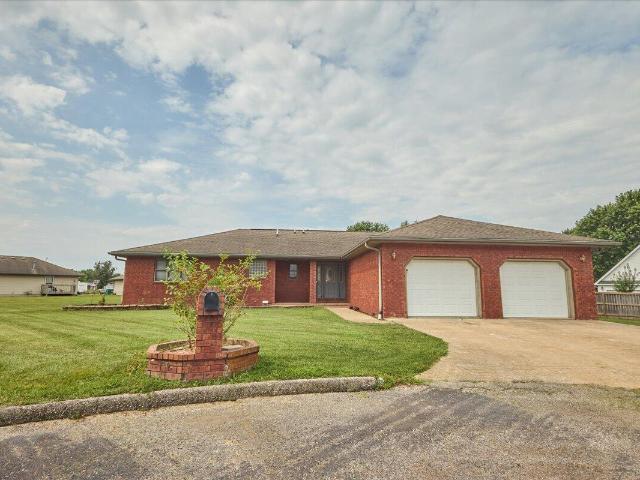 House for sale in Mountain Grove, Missouri