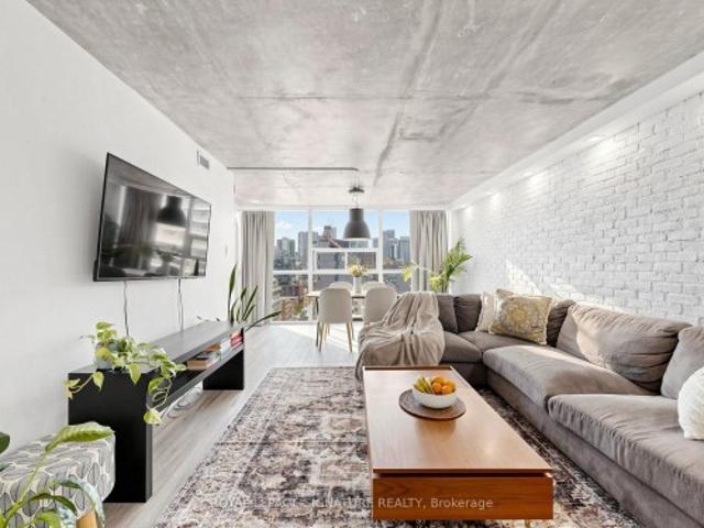 Condo for sale in Woburn, Ontario