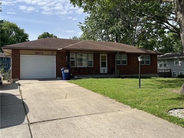 House for sale in Gladstone, Missouri