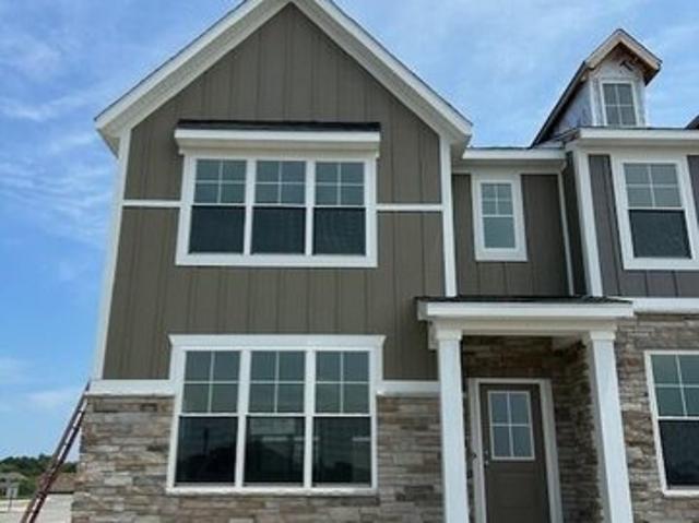 Townhouse for sale in Dyer, Indiana