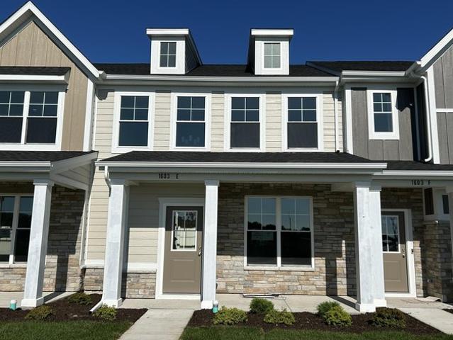Townhouse for sale in Dyer, Indiana