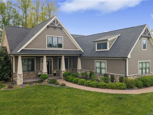House for sale in Henryville, Indiana
