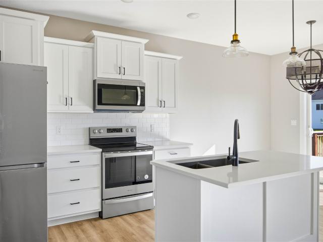 House for sale in Twin Eagles Point, Granger