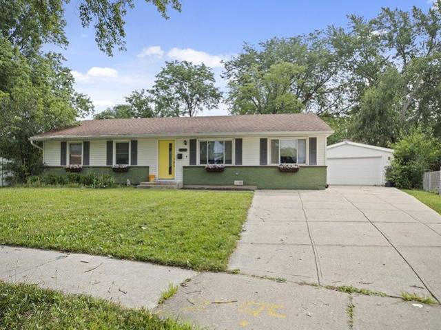 House for sale in Streamwood, Illinois