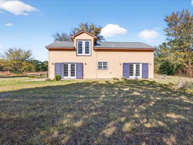 House for sale in Henderson, Texas