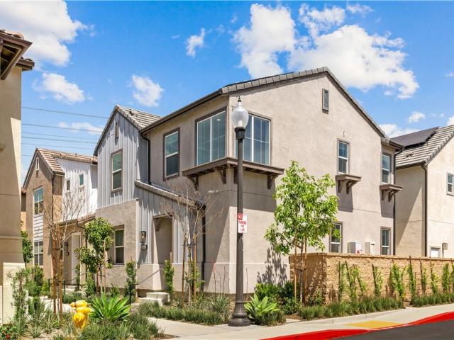 Condo for sale in Fontana