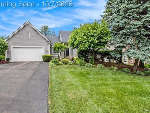 House for sale in Fenton, Genesee County