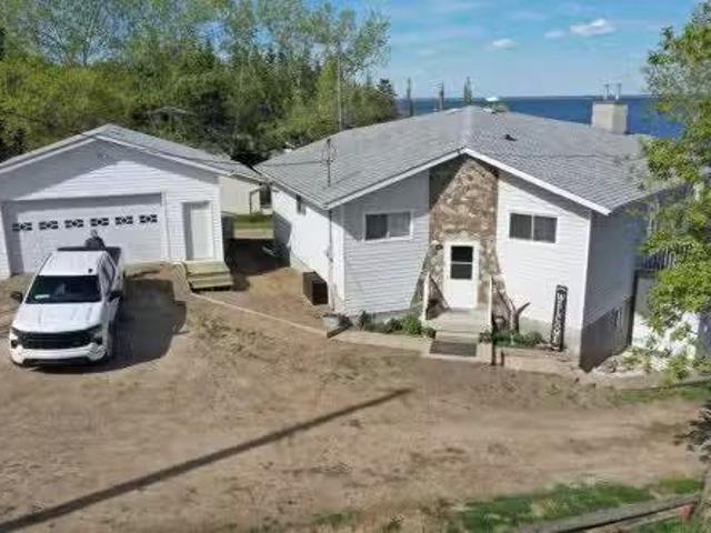 House for sale in Alberta