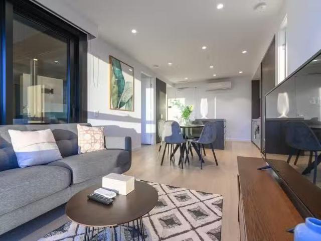 Apartment for rent in Box Hill
