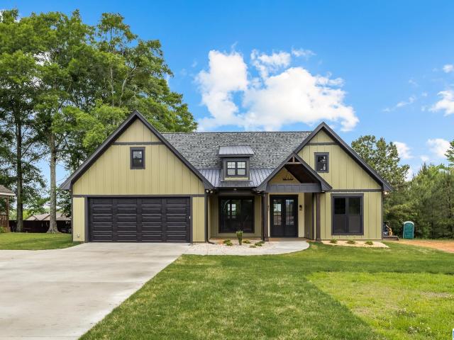 House for sale in Clanton, Alabama