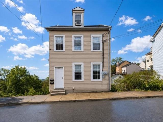 House for sale in Pittsburg, Pennsylvania