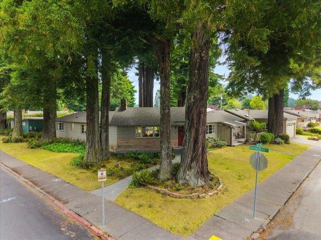 House for sale in Humboldt, California