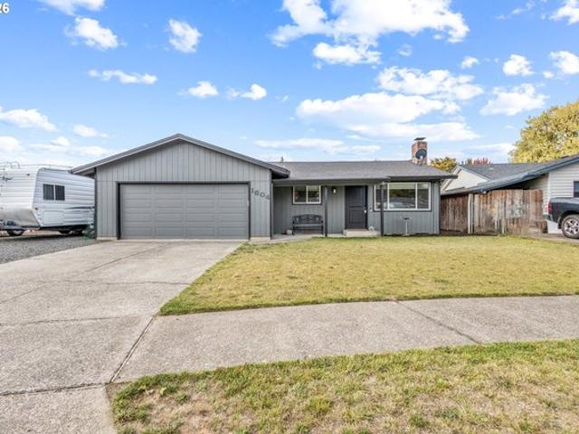 House for sale in Forest Grove, Washington County