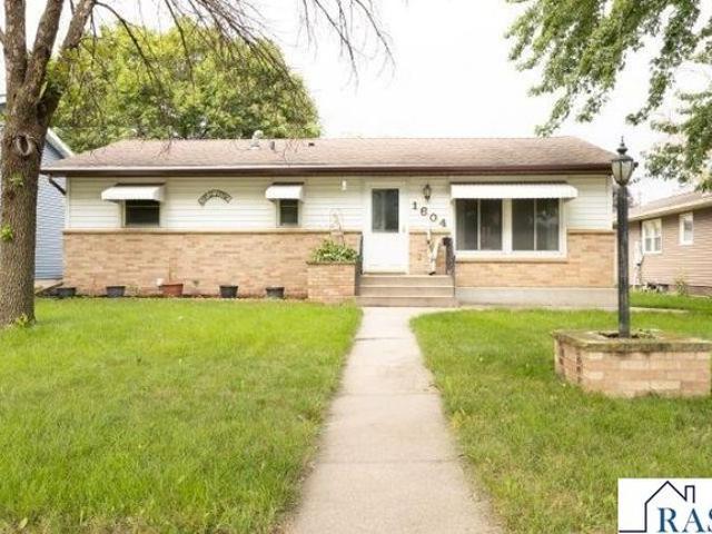 House for sale in New Ulm, Brown County