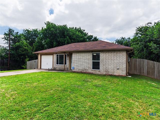 House for sale in Briggs, Texas
