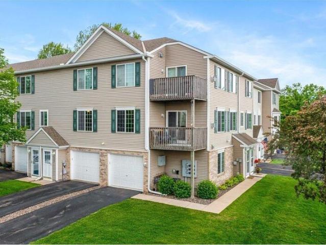 Townhouse for sale in Otsego