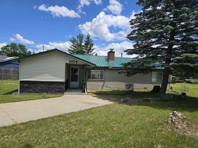 House for sale in Saint Helen, Michigan